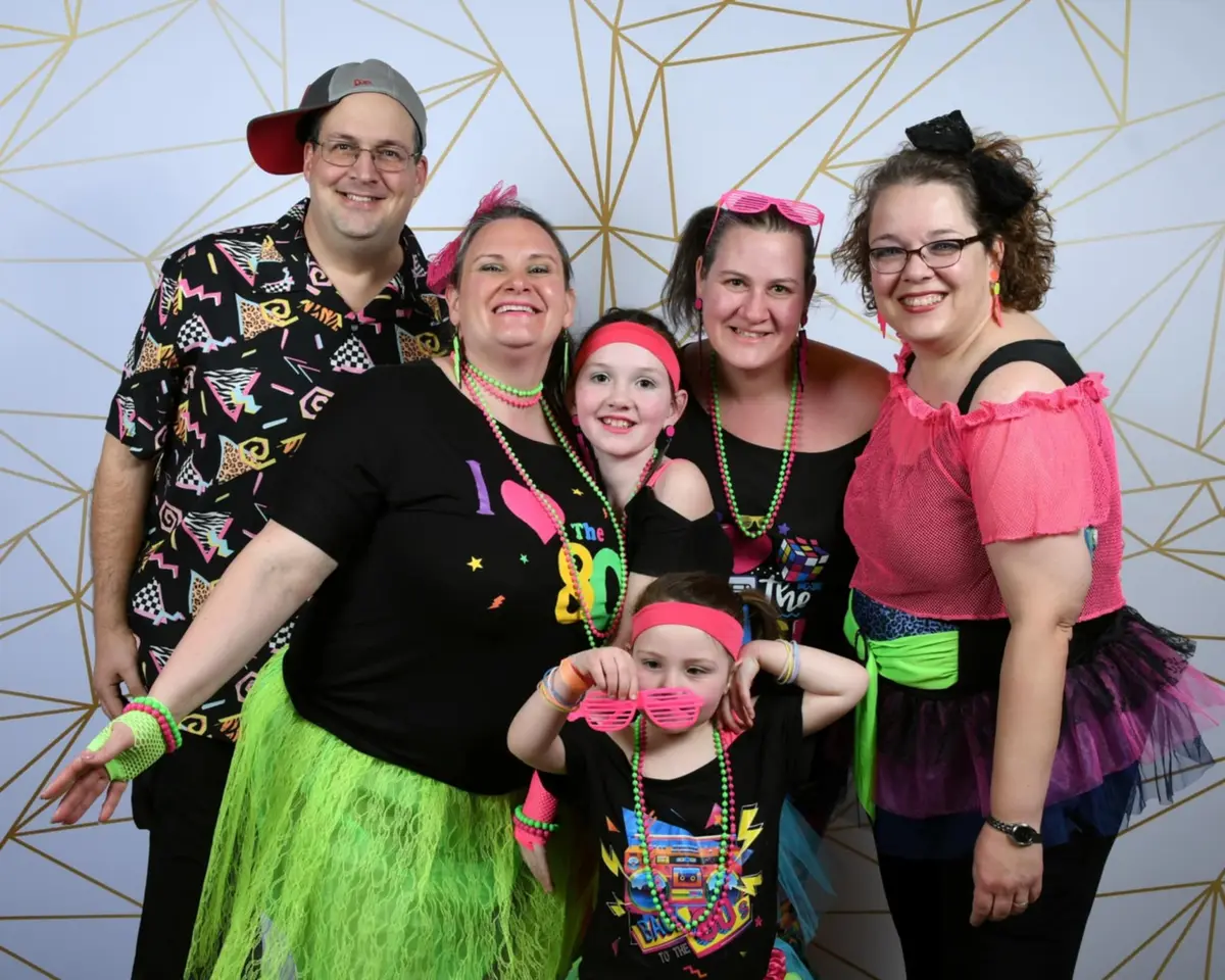 Kathleen Donnelly, Theme Night