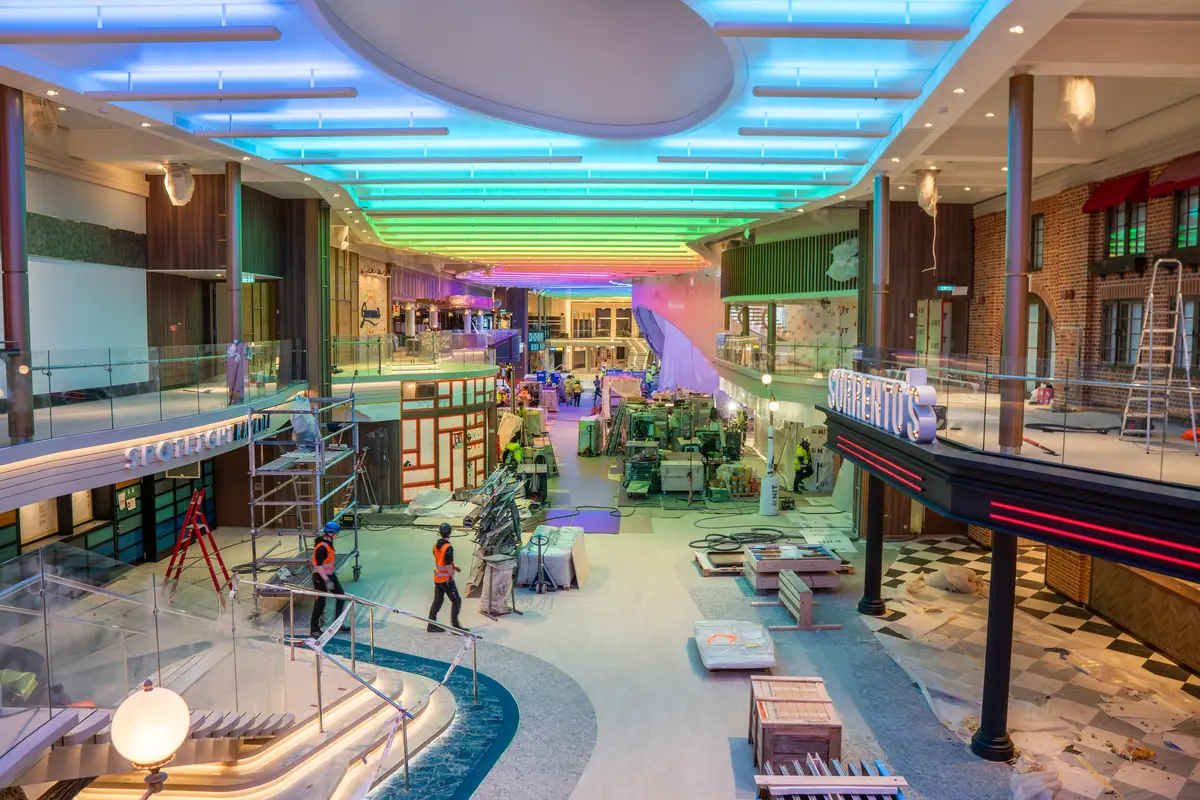 Royal Promenade on Legend of the Seas