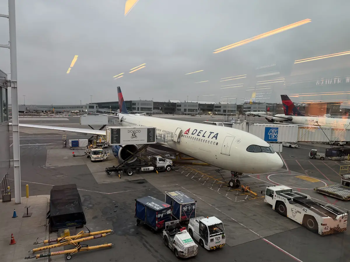 Delta airplane