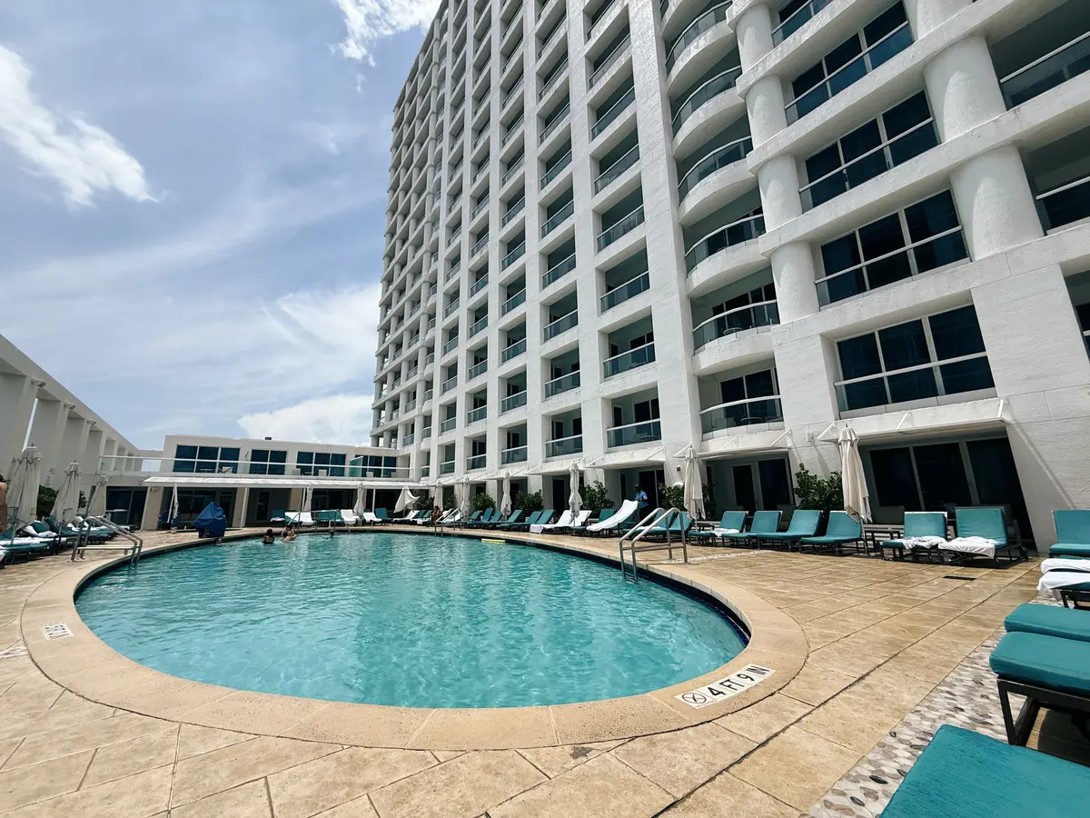 Conrad Ft Lauderdale Pool