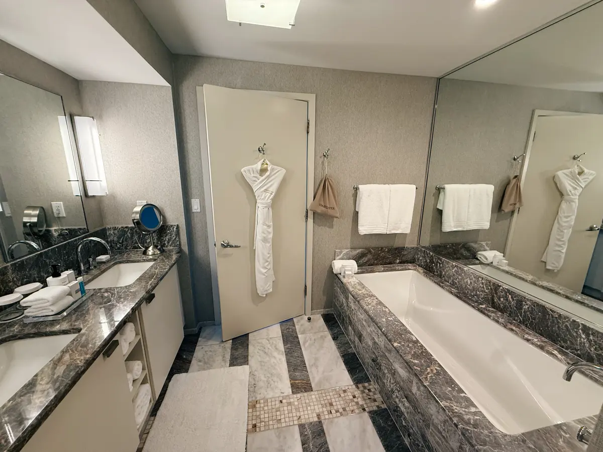 Conrad Fort Lauderdale Bathroom