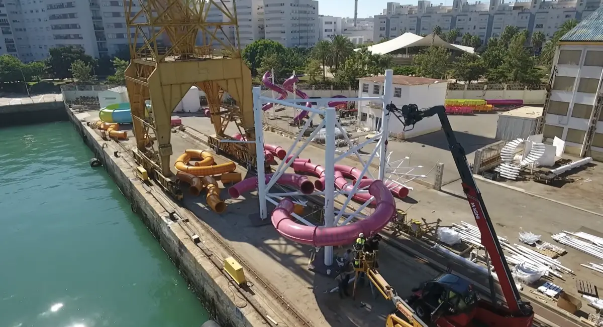 How is a cruise ship amplified? 