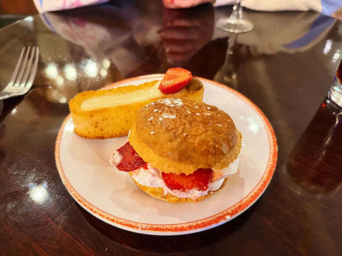 Scone on Liberty of the Seas