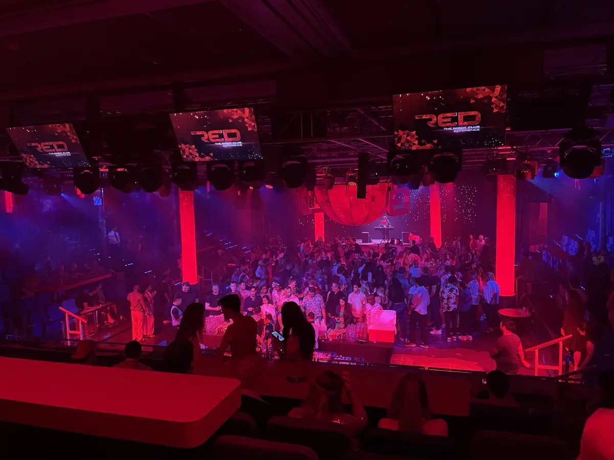Night club on Symphony
