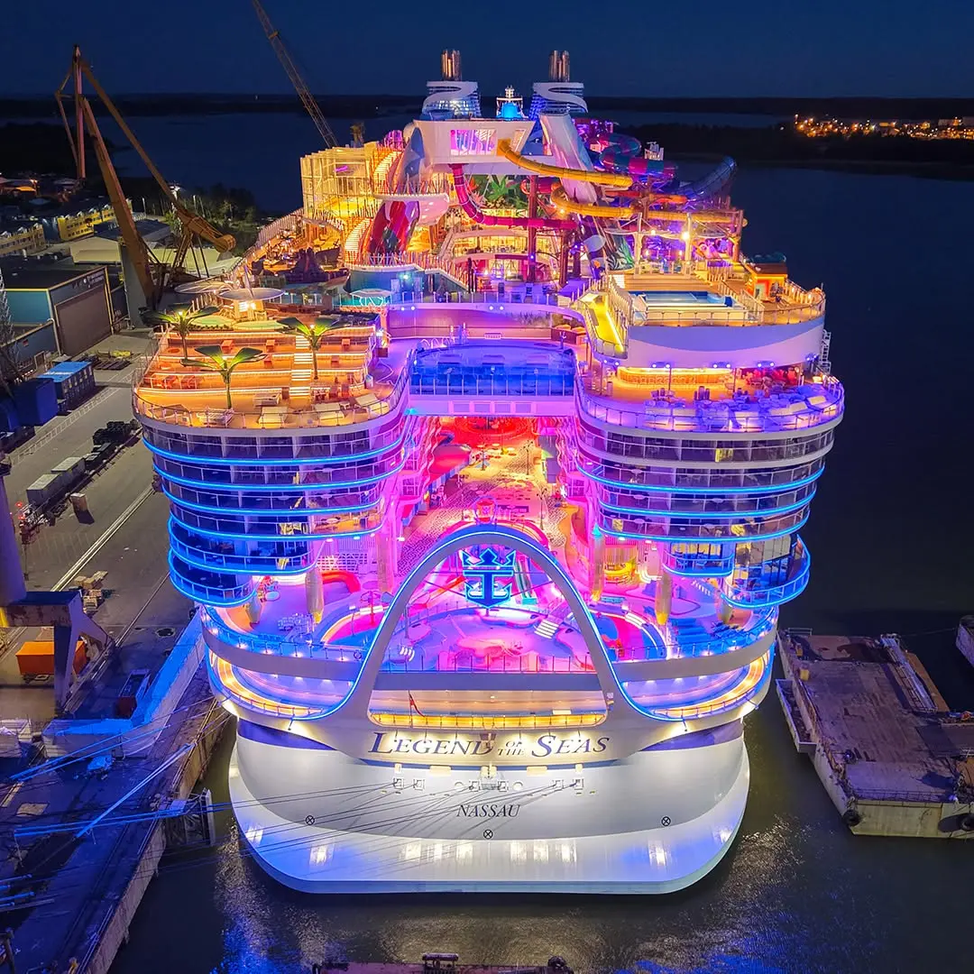 Aft drone of Legend of the Seas