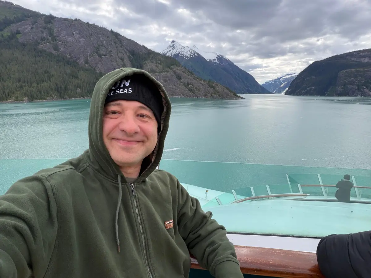 Matt in front of a glacier