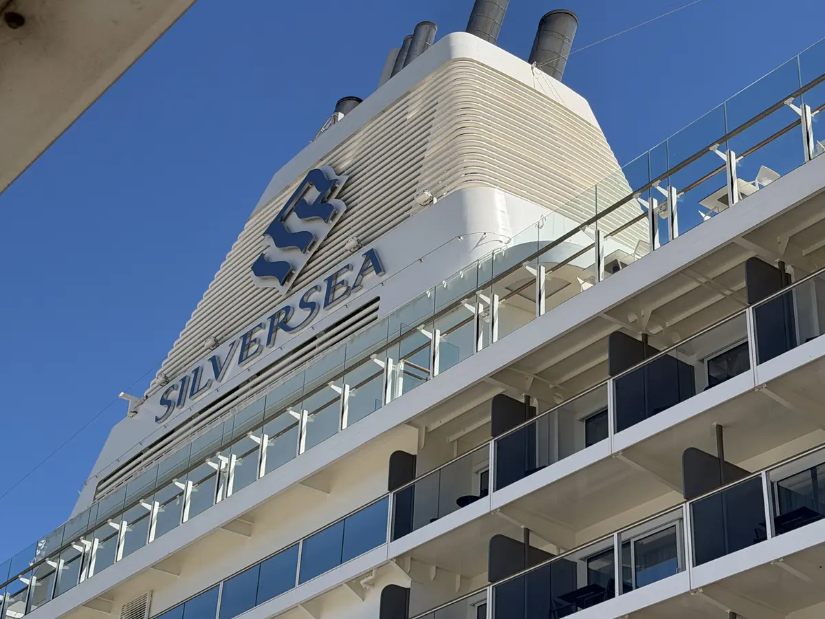 Ship logo