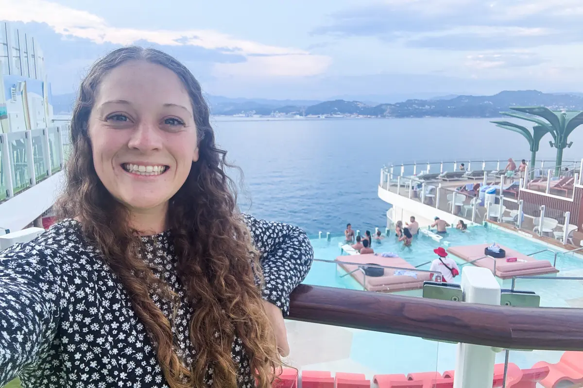 Jenna selfie on Legend of the Seas