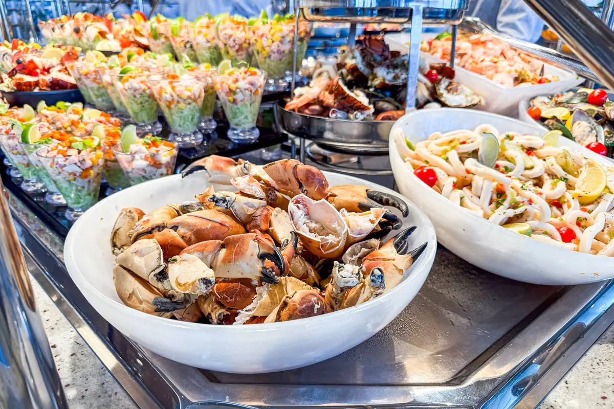 Seafood buffet in the Windjammer