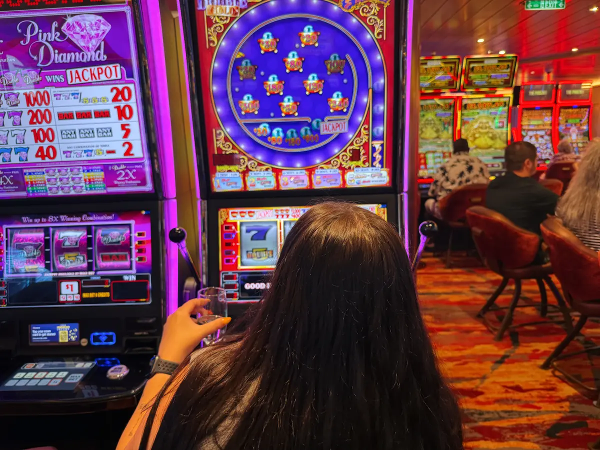 Casino slot machines