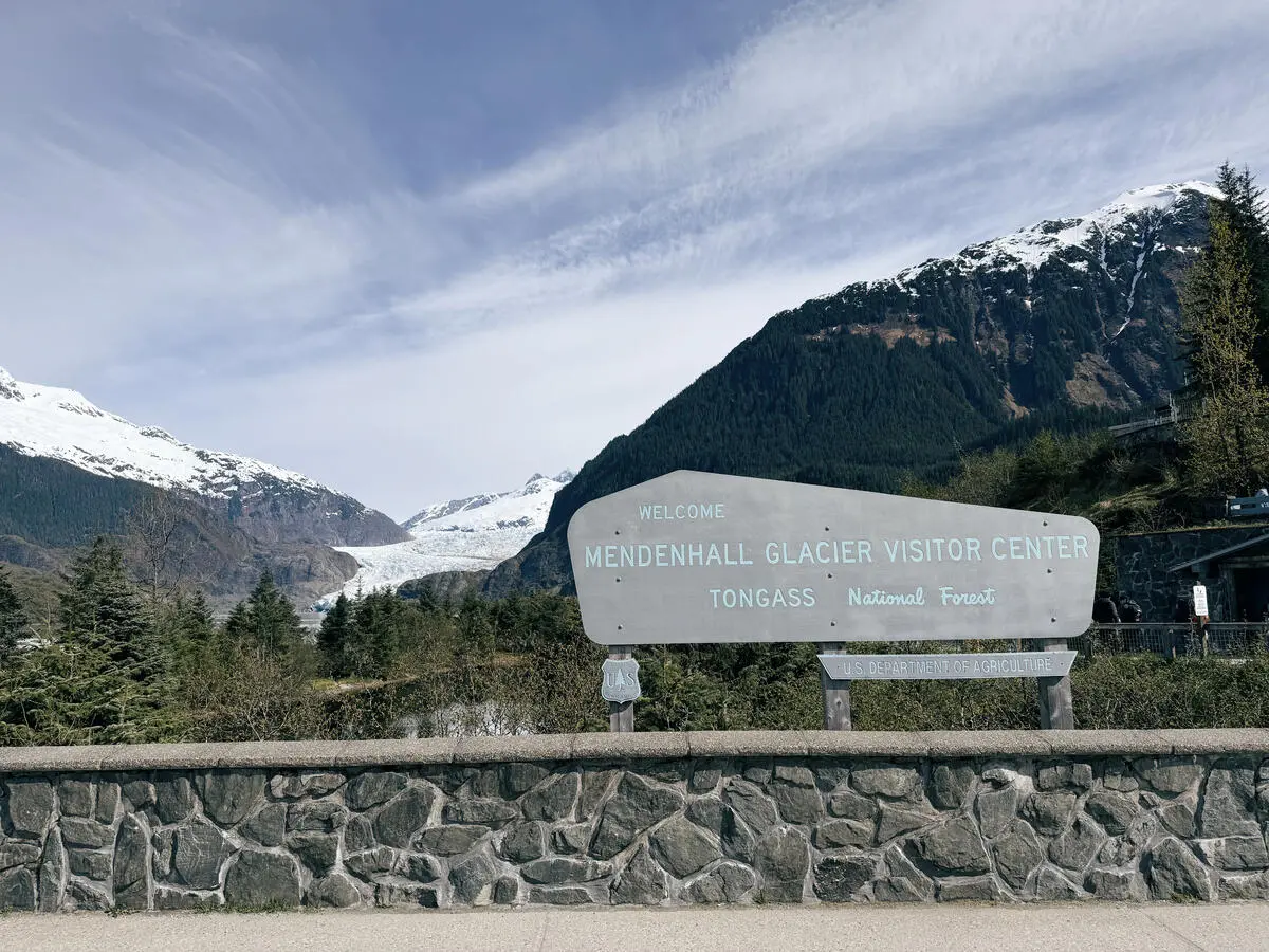 Mendenhall-Glacier-Juneau-SEG-Tour