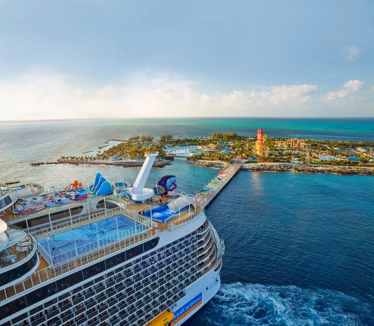 Wonder of the Seas in CocoCay