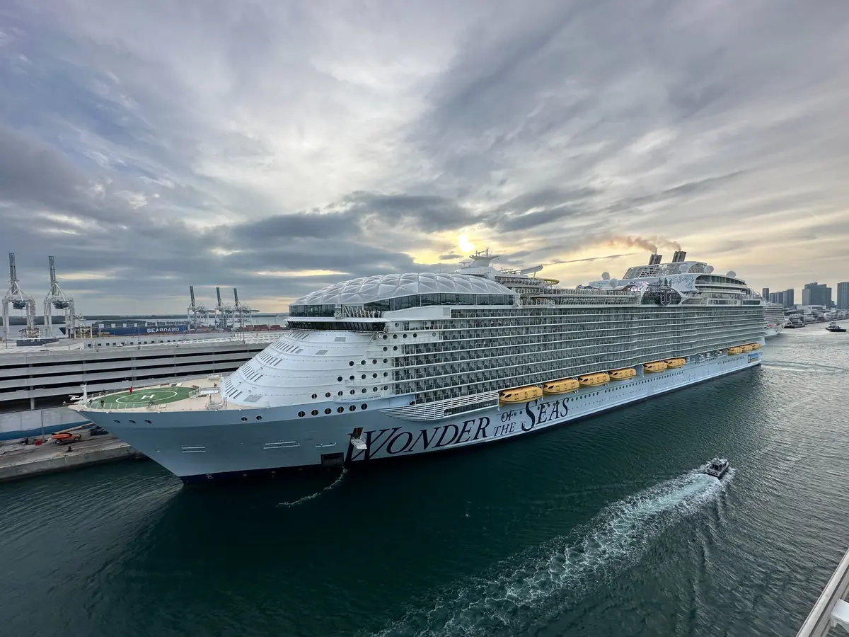 Wonder-Docked-Port-Canaveral