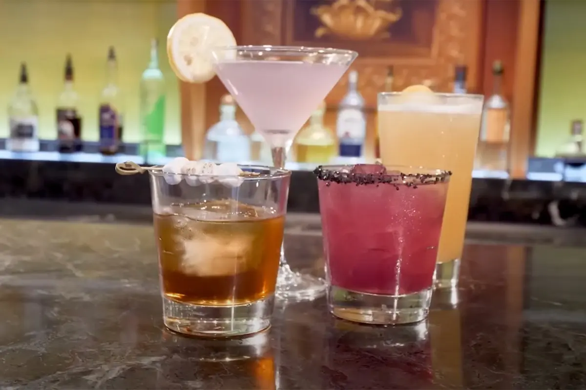 Cocktails on the bar
