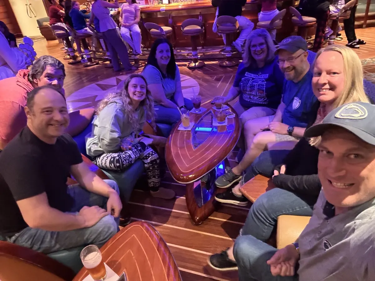 Friends in the Schooner Bar