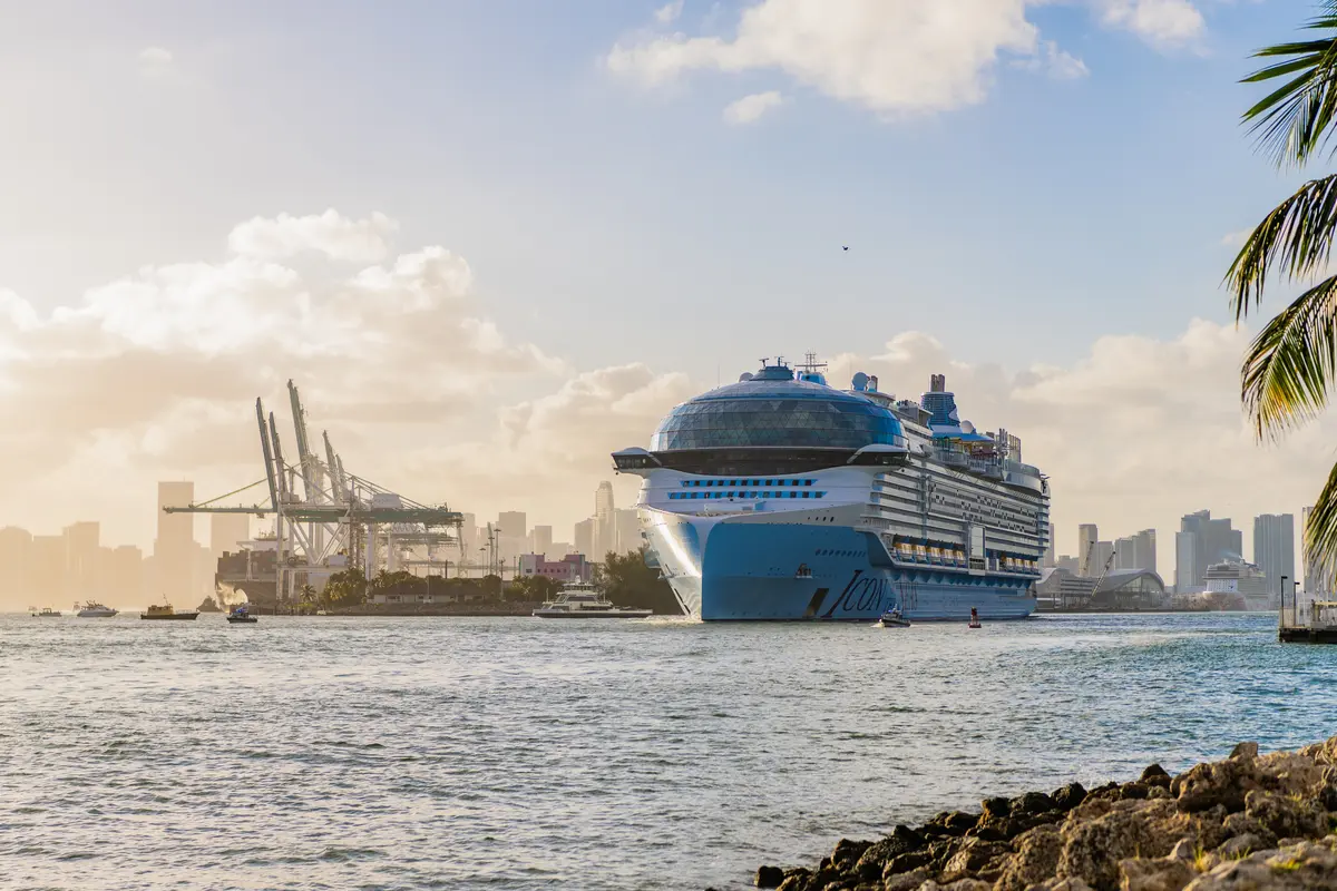 Ship leaving Miami