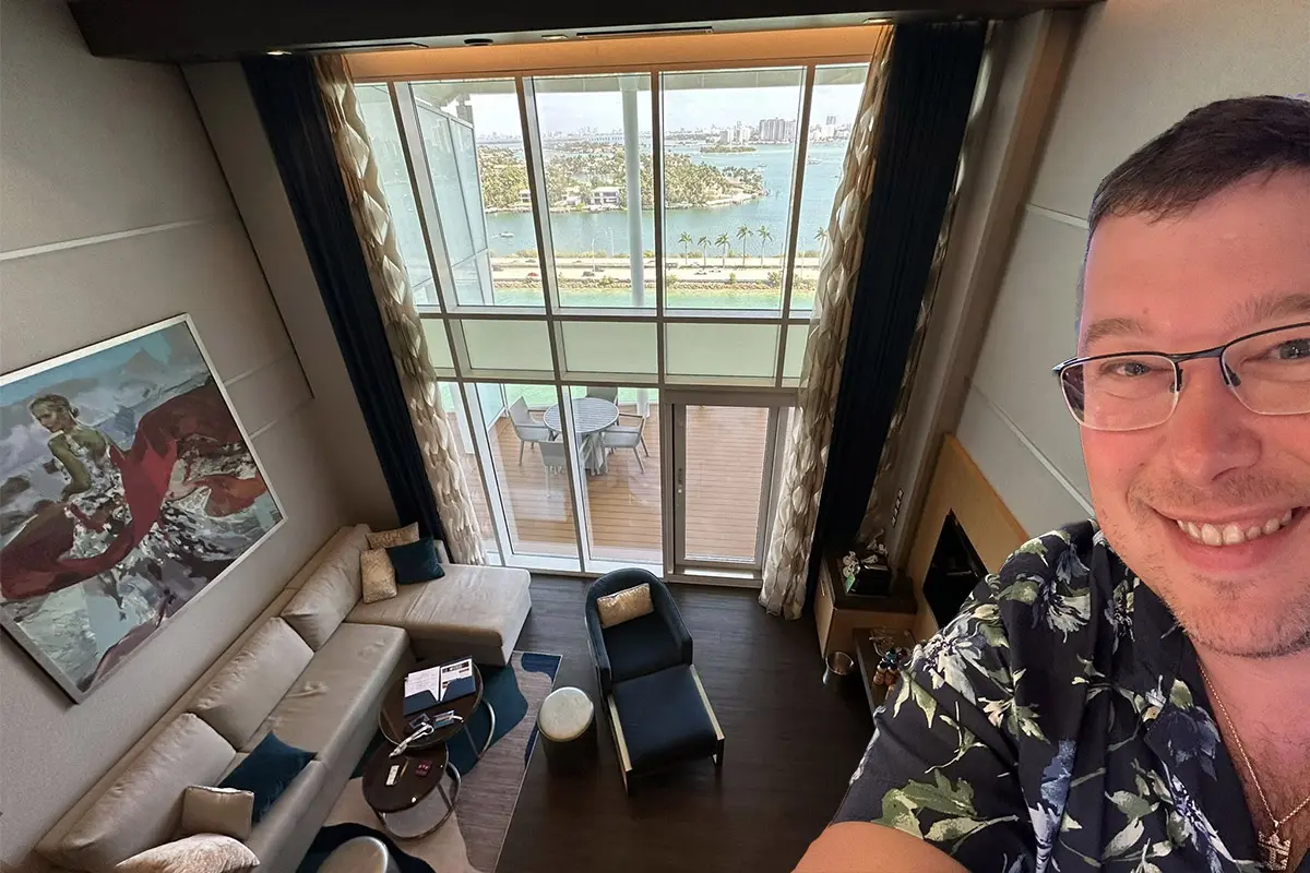 Michael in a suite