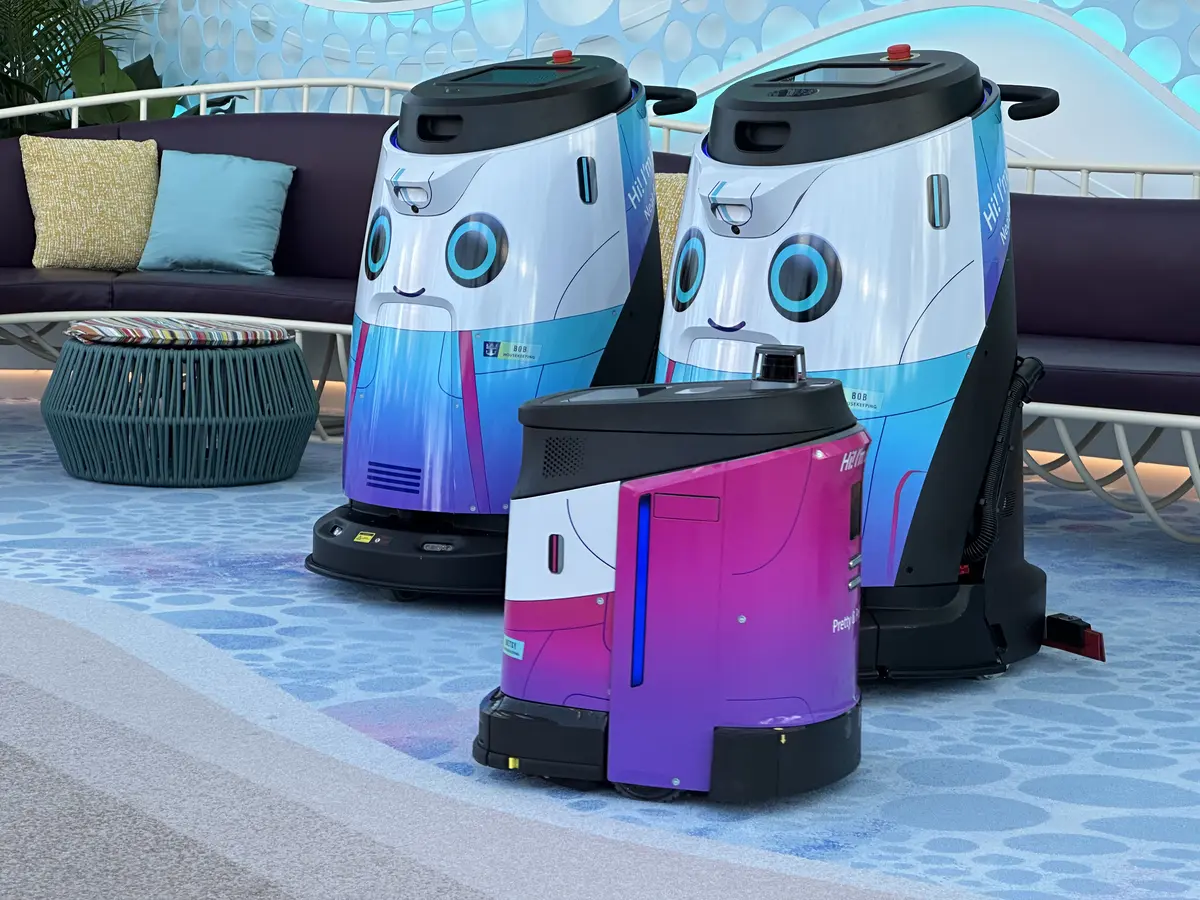 Robot cleaners on Star of the Seas