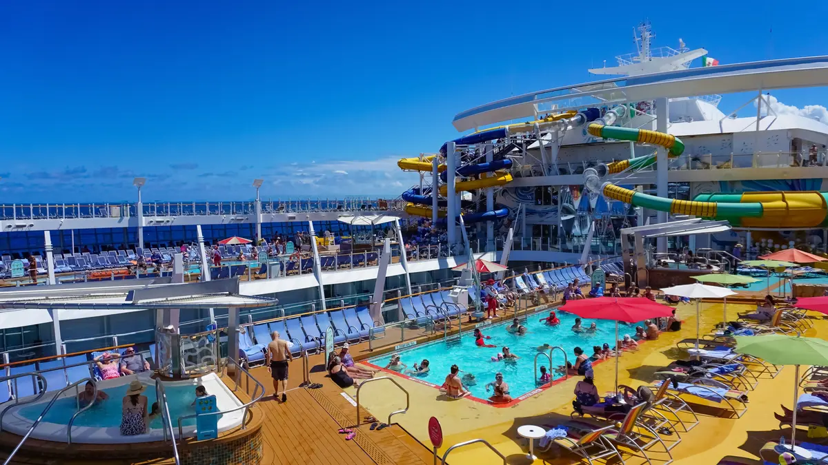 Symphony of the Seas pool deck