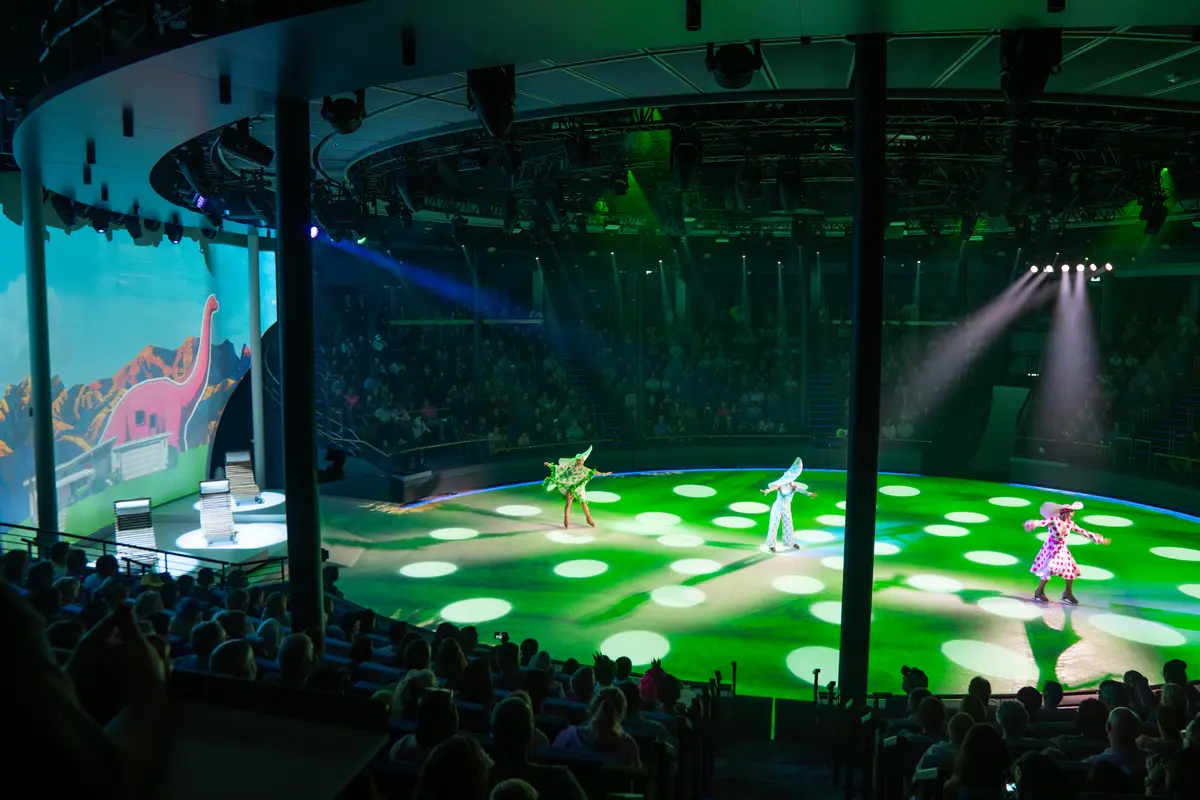 ice skating show on Star of the Seas